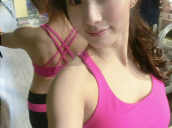 Giới trẻ mê mẩn với cô gái xinh đẹp yêu thể thao