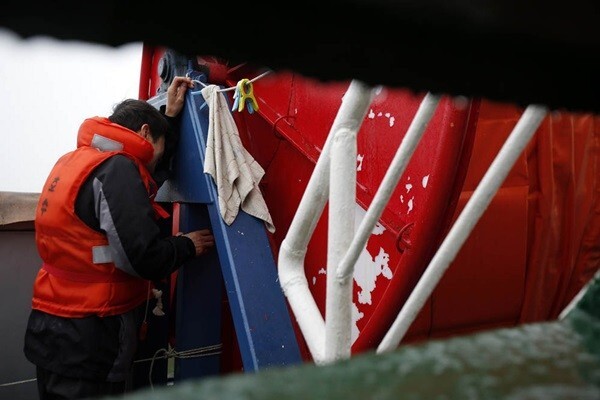 Dân mạng đau lòng trước vụ chìm phà ở Hàn Quốc