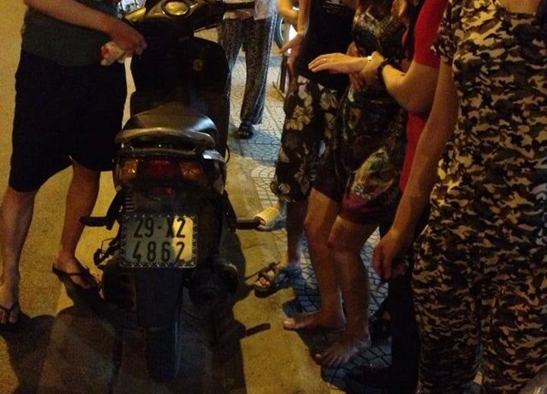 Căm phẫn kẻ cướp kéo lê cô gái 100m ở Hà Nội vì chiếc túi xách