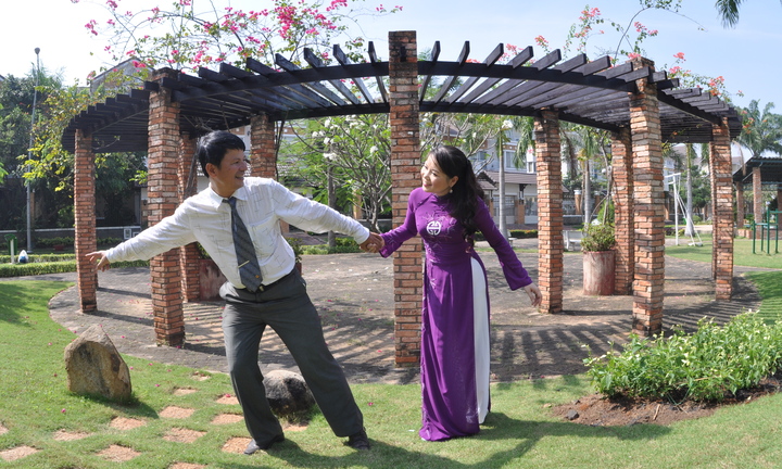 Bí quyết giữ lửa hạnh phúc của Đại tá Quân đội và Hoa hậu Quý bà 