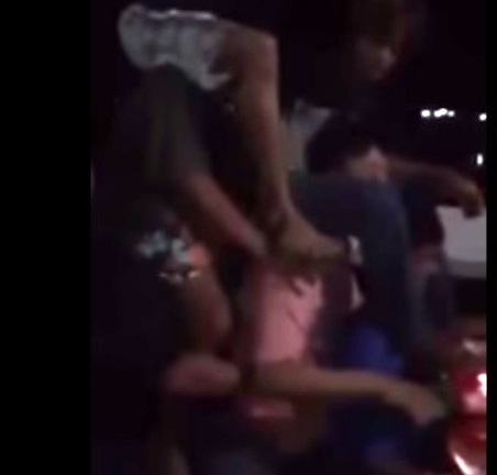  Hãi hùng cảnh 1 chiếc xe Wave chở 9 người cùng một lúc