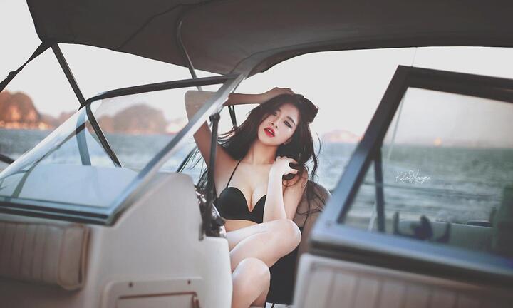 Hot girl Hải Phòng diện bikini nóng bỏng thiêu đốt ánh nhìn