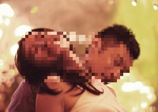 Nữ giám đốc dùng ảnh nóng bẫy tình trai trẻ