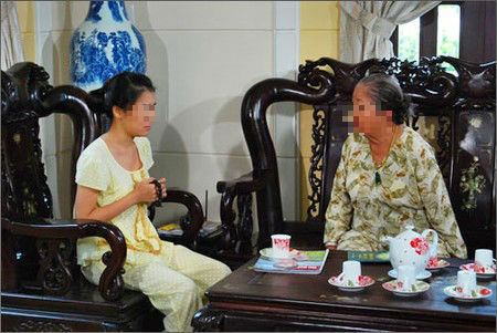 Buồn vì vợ tôi không biết cách sống với bố mẹ chồng 