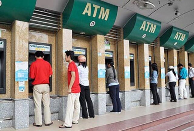 Mọi giao dịch ngân hàng sẽ qua ATM?