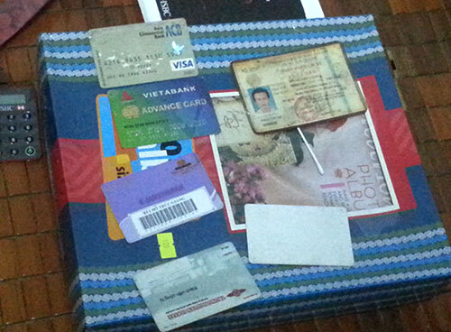 Quái chiêu khủng bố tinh thần, tống tiền qua điện thoại