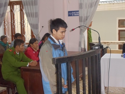 Cãi vã qua đường không đúng, đánh đến sốc mất máu tử vong