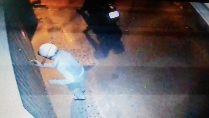 Sau rạch đùi, rạch mông, người Nha Trang lại bị khóa cửa ngoài