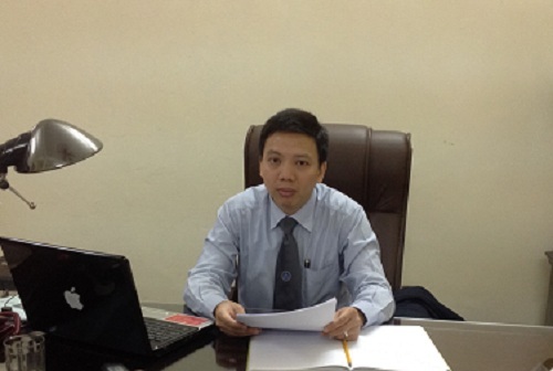 Cảnh sát giao thông có được phép xử phạt mũ bảo hiểm rởm?