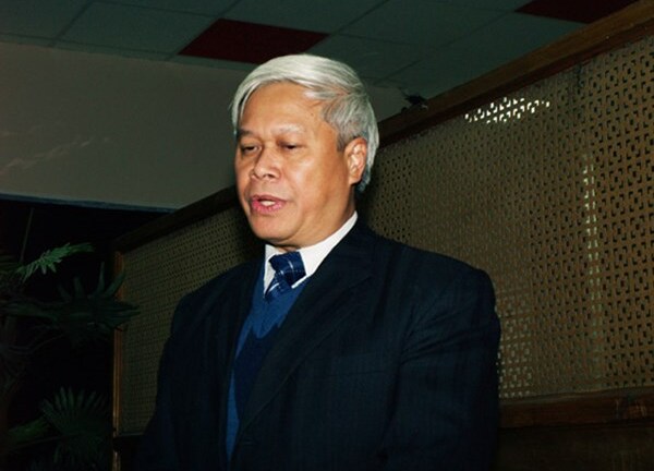 Lời tiên tri của Vanga: Tìm cô gái Việt mất tích qua 3 viên đường