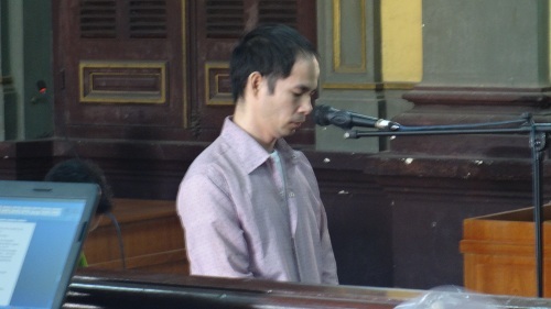 Đâm chết hàng xóm vì bị thách thức đánh nhau