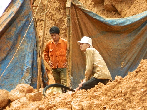 Nghệ An: “Quặng tặc” hoành hành ở  "thủ phủ thiếc " Quỳ Hợp