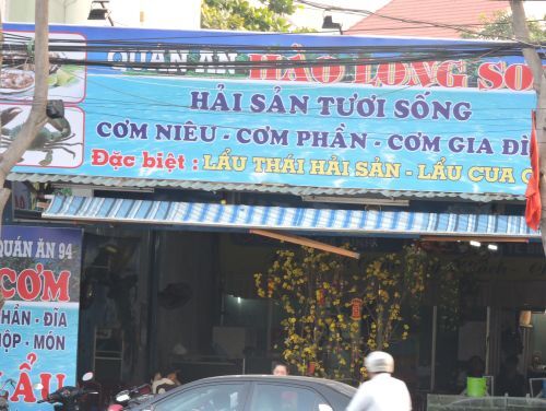 Vũng Tàu: Bữa ăn khuya bình dân giá... 22 triệu đồng