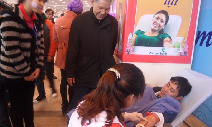 Cụ ông 71 tuổi và 15 năm gắn bó với hiến máu tình nguyện