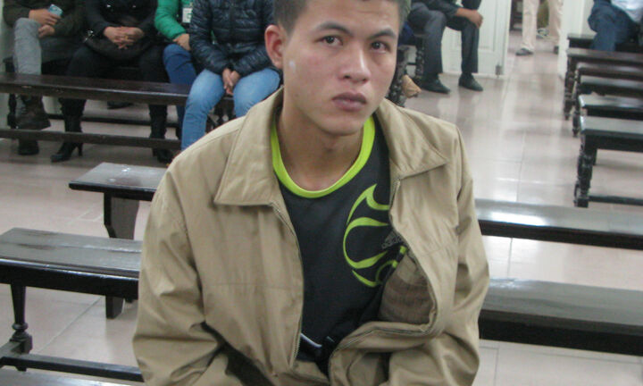 Hiếp dâm, cướp của bất thành, chửi bị hại ngay trước tòa