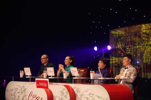 Chung kết 2 Solo cùng Bolero: Quang Linh ngồi “ghế nóng”, loại 2 thí sinh