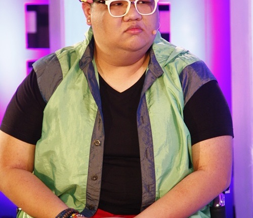 Vy Oanh giả trai, Hoài Lâm giả gái trong “Gương mặt thân quen