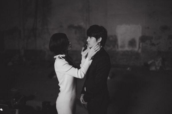 Đông Nhi, Ông Cao Thắng hôn nhau nóng bỏng trong MV mới