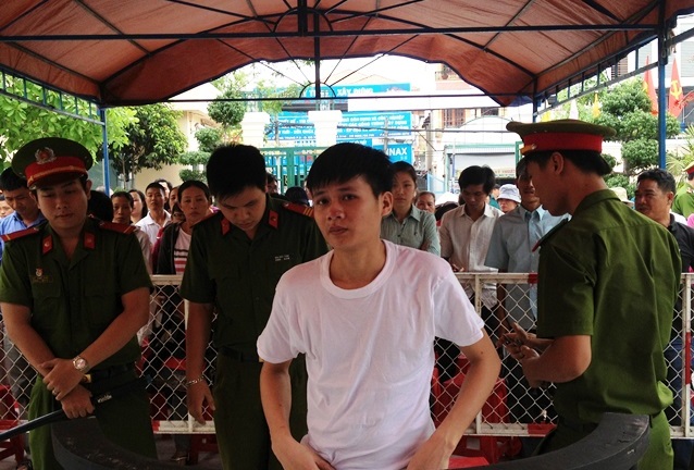 Kẻ cuồng tình đâm cô giáo mầm non 12 nhát rồi tự sát