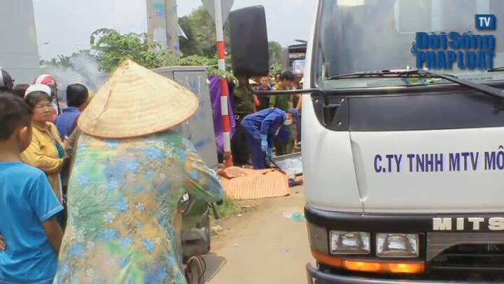 Nam thanh niên bất ngờ chết gục bên vệ đường