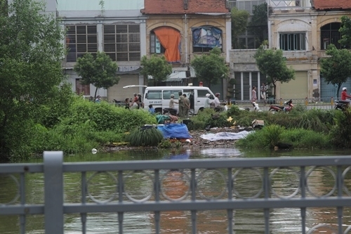 Xác chết bị cắt cổ ở cầu ông Lãnh: Nghi án giết người phi tang 