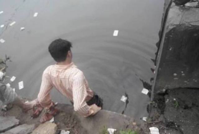 Hải Dương: Hoảng hồn xác nam thanh niên nổi trên mặt nước