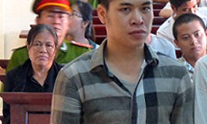 Nước mắt day dứt của người mẹ có con bị kết án tử  