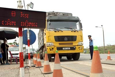 Lỗ hổng trong quản lý xe hoán cải: “Thả gà ra đuổi” 