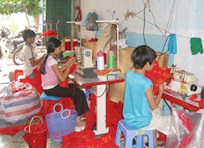 Bài 2: Thẩm vấn ông trùm và việc bao nhiêu lao động nữ cũng nhận!