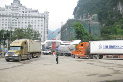 Trung Quốc dọa tạm đóng cửa khẩu: Chỉ là chiêu 