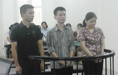 Cặp vợ chồng siêu lừa ẵm gọn 156 tỉ đồng của 60 bị hại