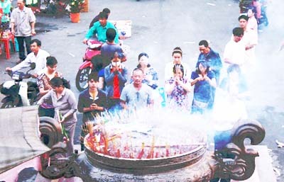 Bài 3: Bí ẩn mối quan hệ đại gia - vệ sỹ và những tiết lộ cực sốc