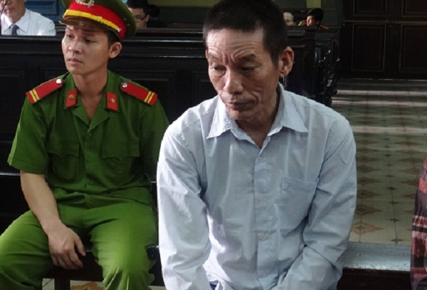 9 năm tù cho gã chồng bóp cổ vợ đến chết vì cuồng ghen