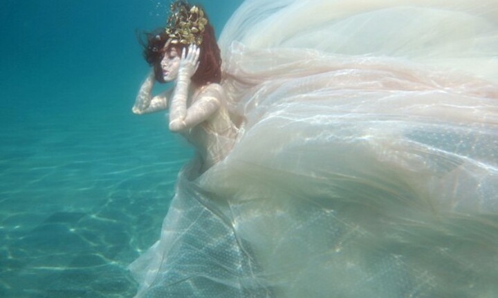 Bích Phương hóa thân nàng tiên cá trong “Điều chưa từng nói”