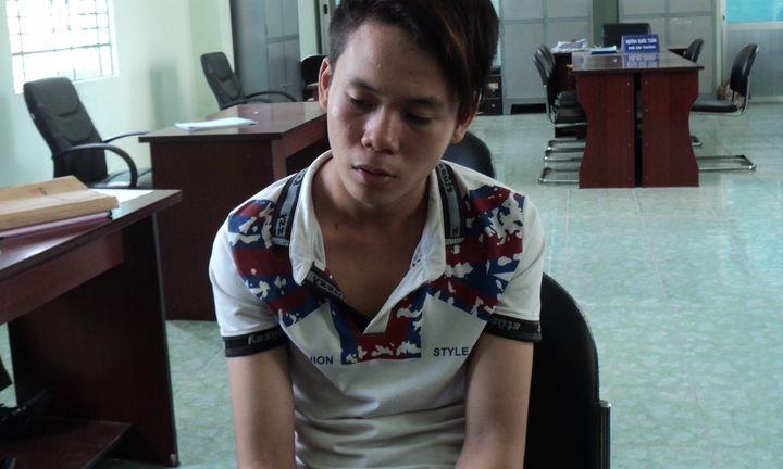 Không được 150 ngàn, đâm chết người tình đồng tính sau