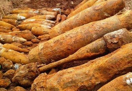 Phát hiện hầm “khủng” chứa bom, đạn còn sót lại sau chiến tranh