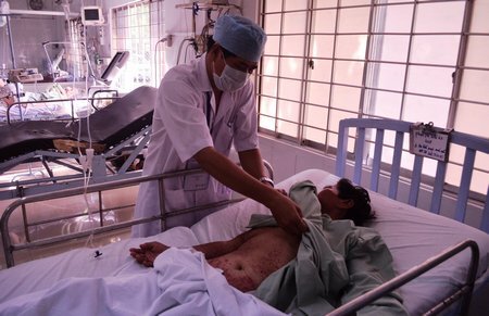 Bà lão trôi sông 5 ngày vẫn sống sót đã xuất viện