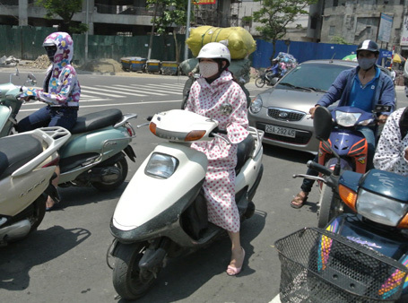 2 ngày cuối tuần, miền Bắc và miền Trung tiếp tục nắng nóng