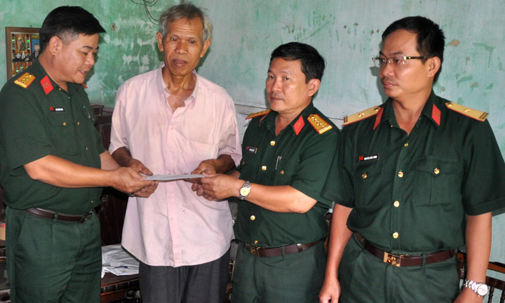 Hỗ trợ 20 triệu đồng cho 2 gia đình có nạn nhân chết do cưa bom