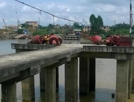 Nữ y tá ôm con tự tử: Ám ảnh qua lời kể của người vớt xác