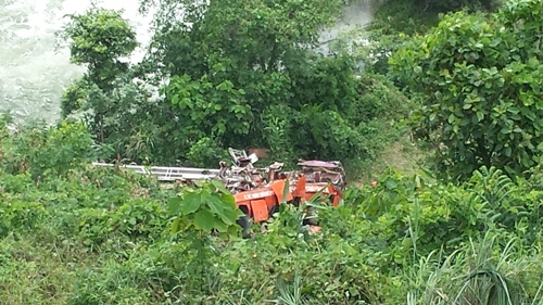 Vụ xe khách rơi xuống vực: Xe đổ dốc với tốc độ không cho phép