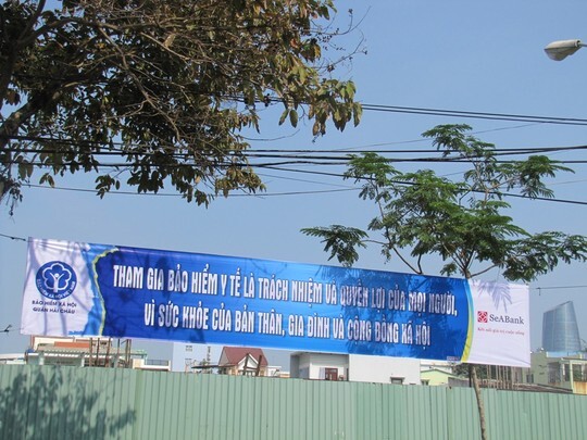 Đà Nẵng: Tháo bỏ băng rôn có hình bản đồ gây phản cảm