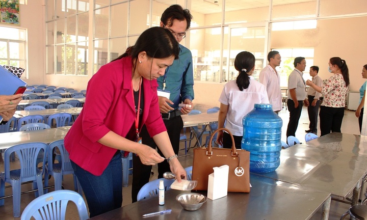 Vụ thịt thối, cá ươn tuồn vào trường học: Thanh tra toàn bộ 10 trường