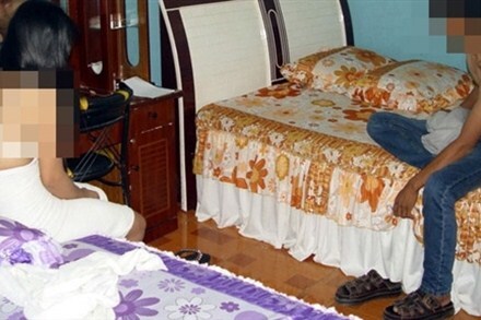 Đang trốn nã, nam thanh niên