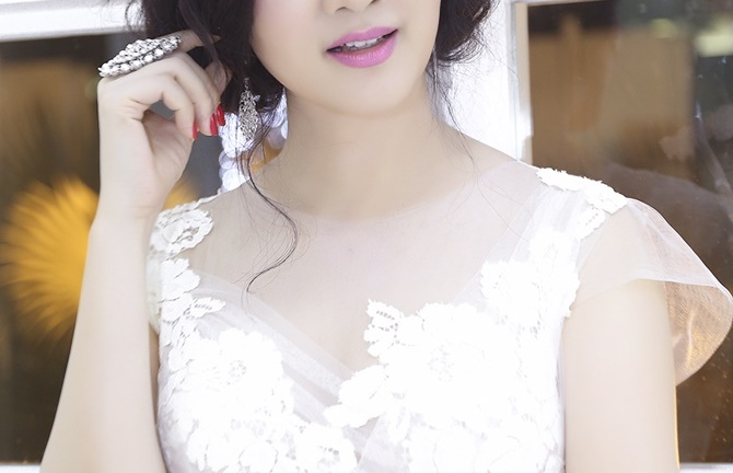 Giáng My đẹp tinh khôi như thiếu nữ