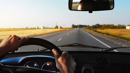 Những lưu ý khi lái xe trên đường cao tốc về quê ăn Tết