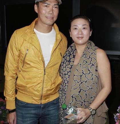 Tài tử TVB Tạ Thiên Hoa có con đầu lòng ở tuổi 47