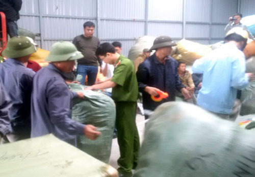 Ai bảo kê cho trùm buôn lậu đất Móng Cái lộng hành?