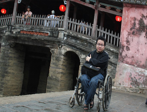 Góc nhìn tươi sáng của chàng trai xương thủy tinh “Không thể vỡ”