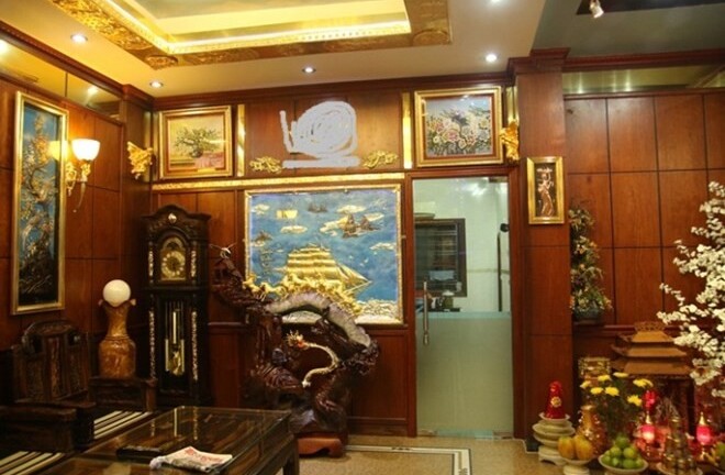 Choáng với sở thích dát vàng nội thất của các đại gia Hà Nội